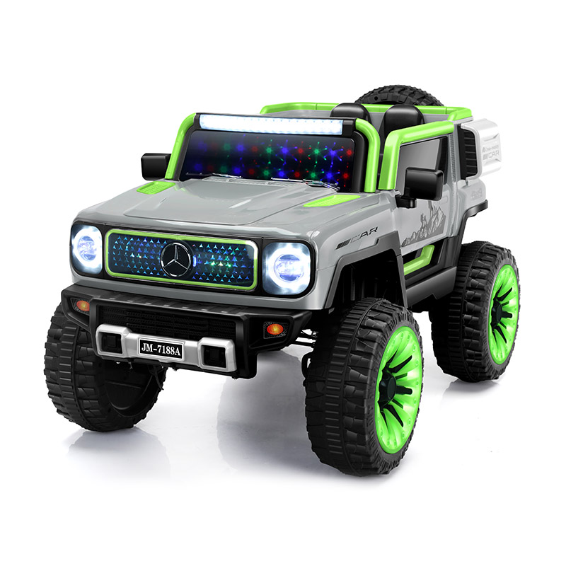 Xe bốn bánh 12V có hệ thống treo và đu