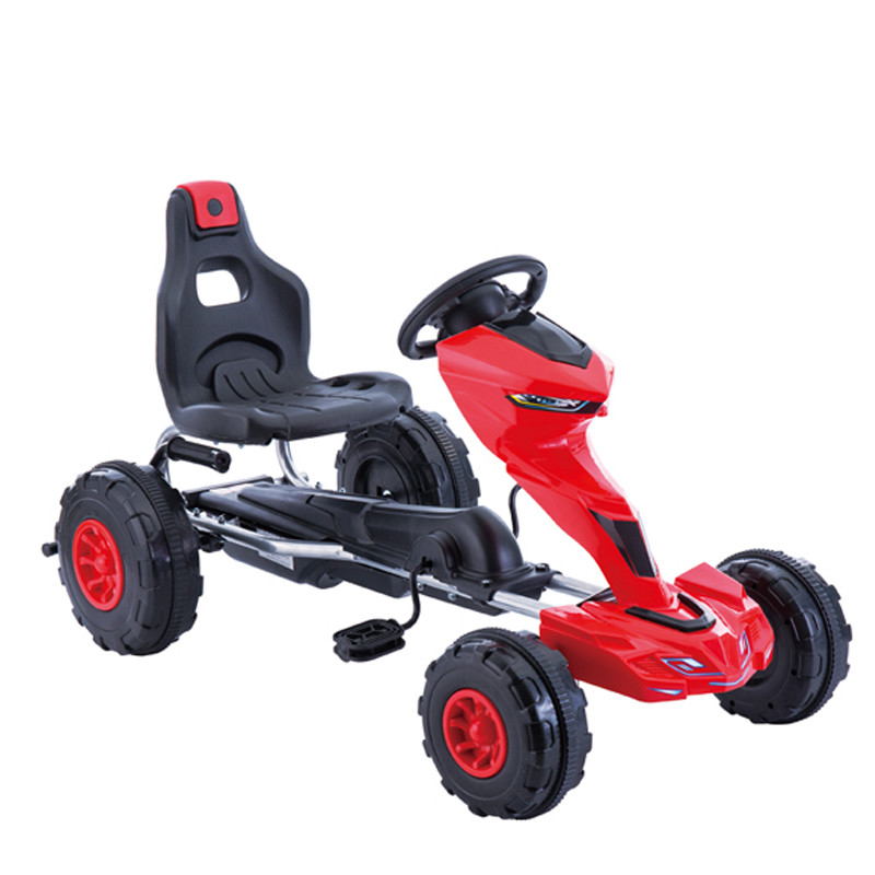 Trẻ em đi xe go-kart