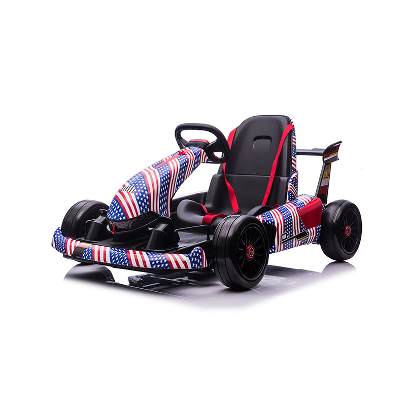 Trẻ em trôi dạt trên xe ô tô Go Kart